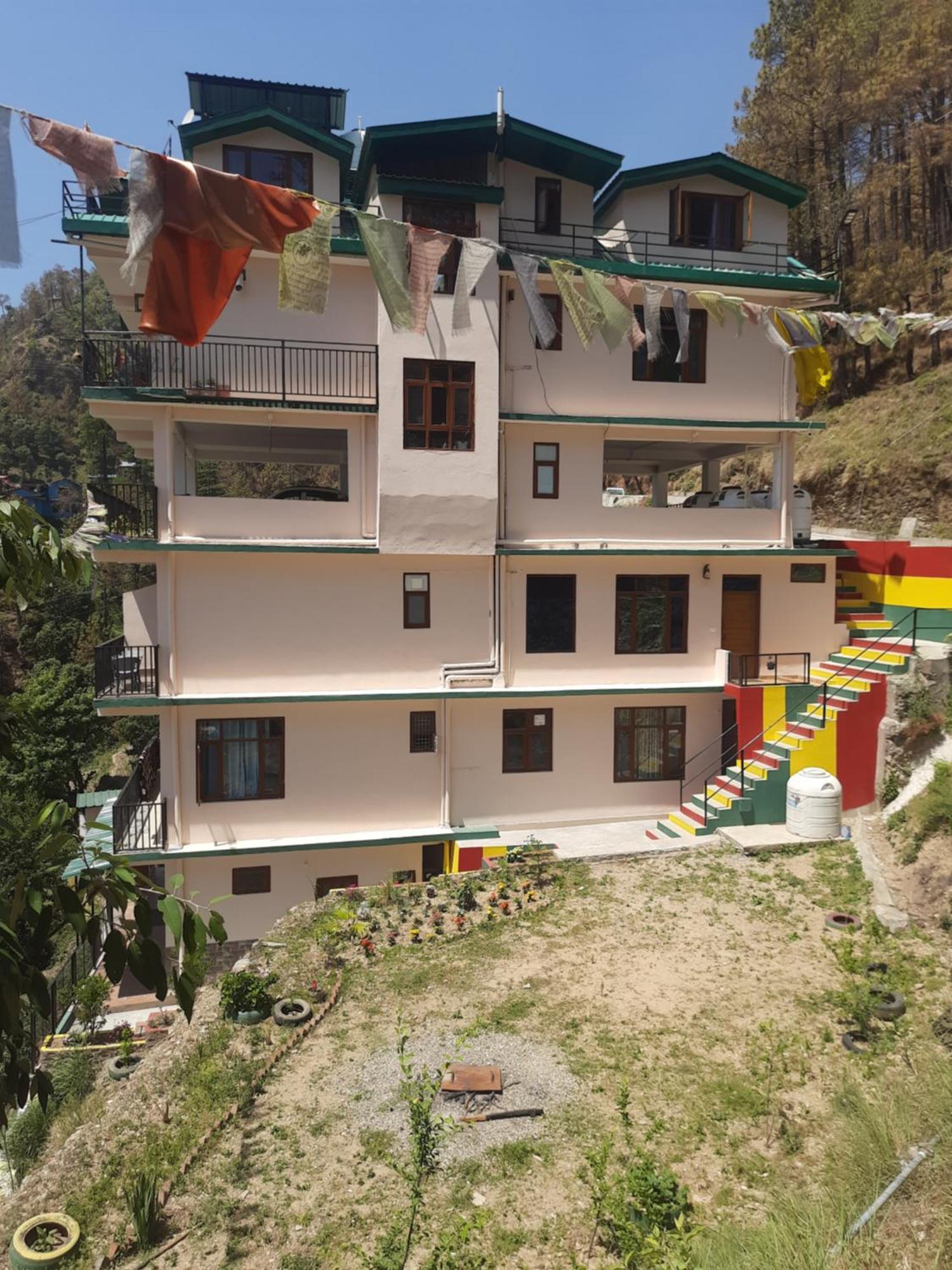 Appartement Aagaman Woods à Shimla Extérieur photo